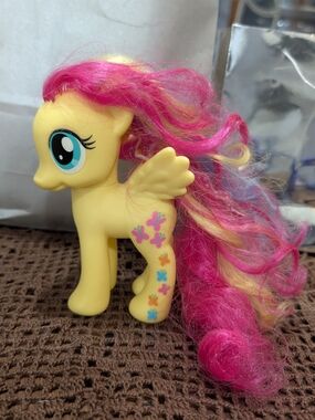 My Little Pony G4 Fluttershy Rainbow Power Brushable - Yellow Pegasus Butterfly